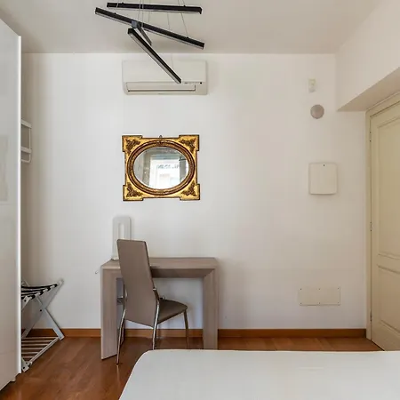 Guesthost - Porta Portese Modern Terrace Apartment Rom