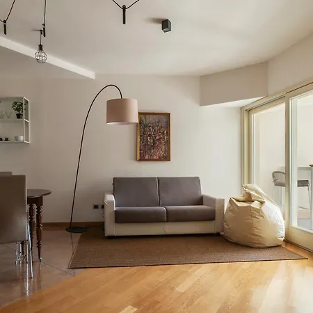 Apartment Guesthost - Porta Portese Modern Terrace *